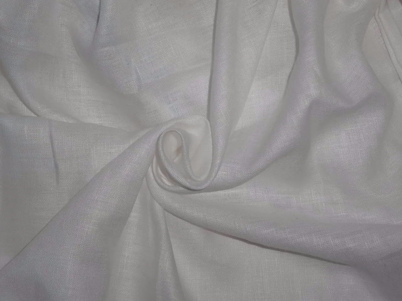 white linen 60 LEA MODA ITALIA 58" wide [12179]